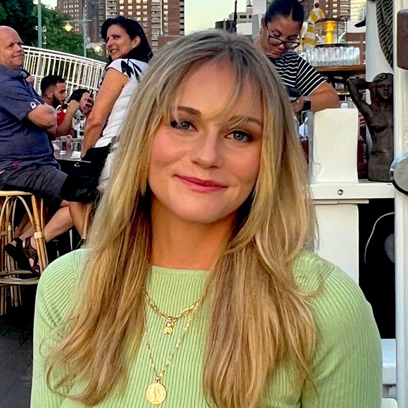 Meet your Posher, Meghan - Picture 1 of 1